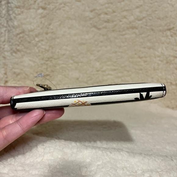 Kate Spade Cameron Street Pineapple Mikey Wallet - Picture 5 of 8